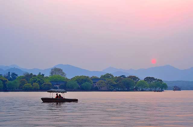 水上娱乐